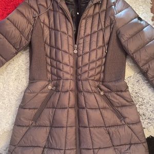 Bernardo lightweight double zip closure puffer, size M, like new